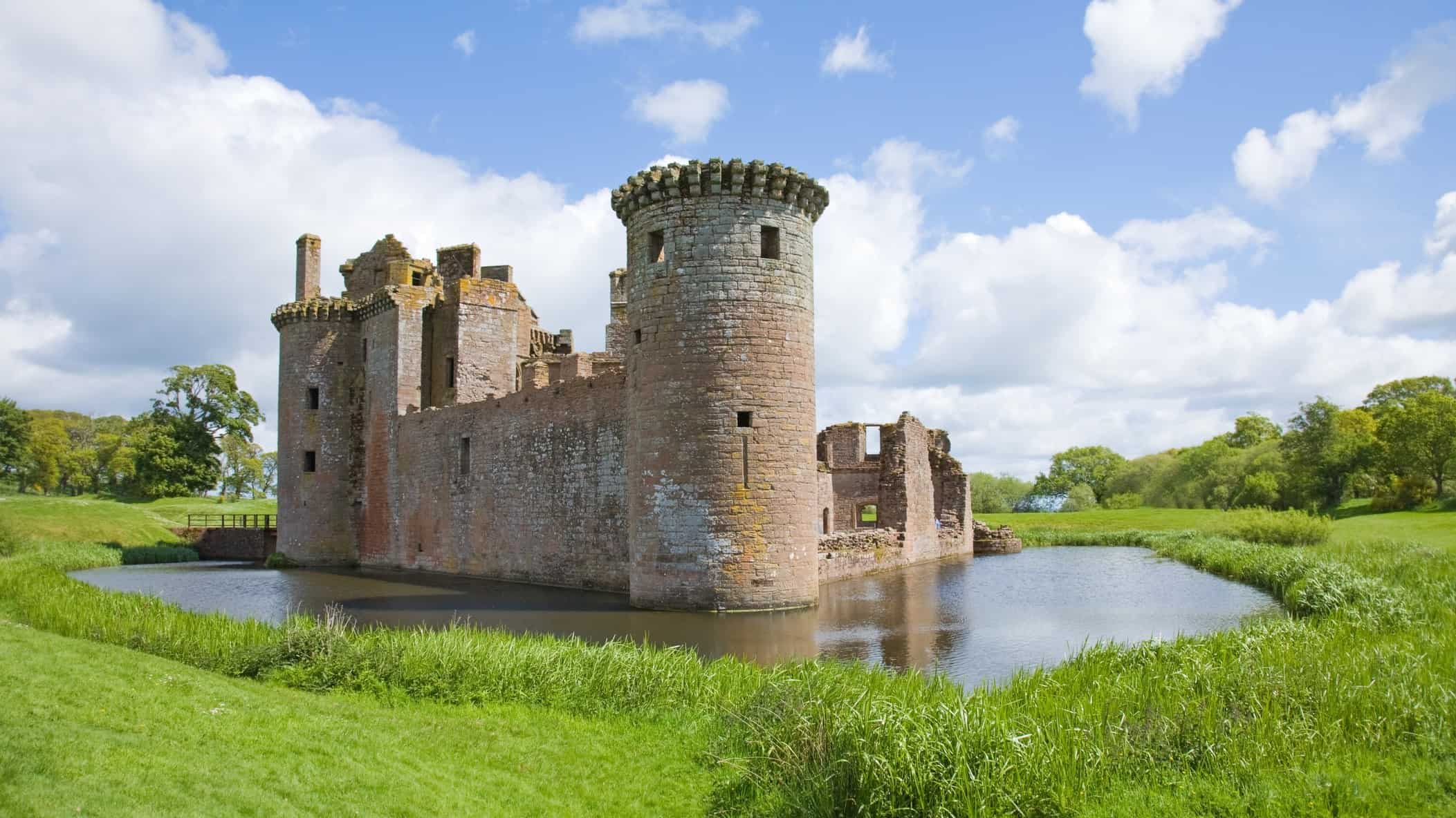 castle surrounded by waterway, economic moat, asx shares