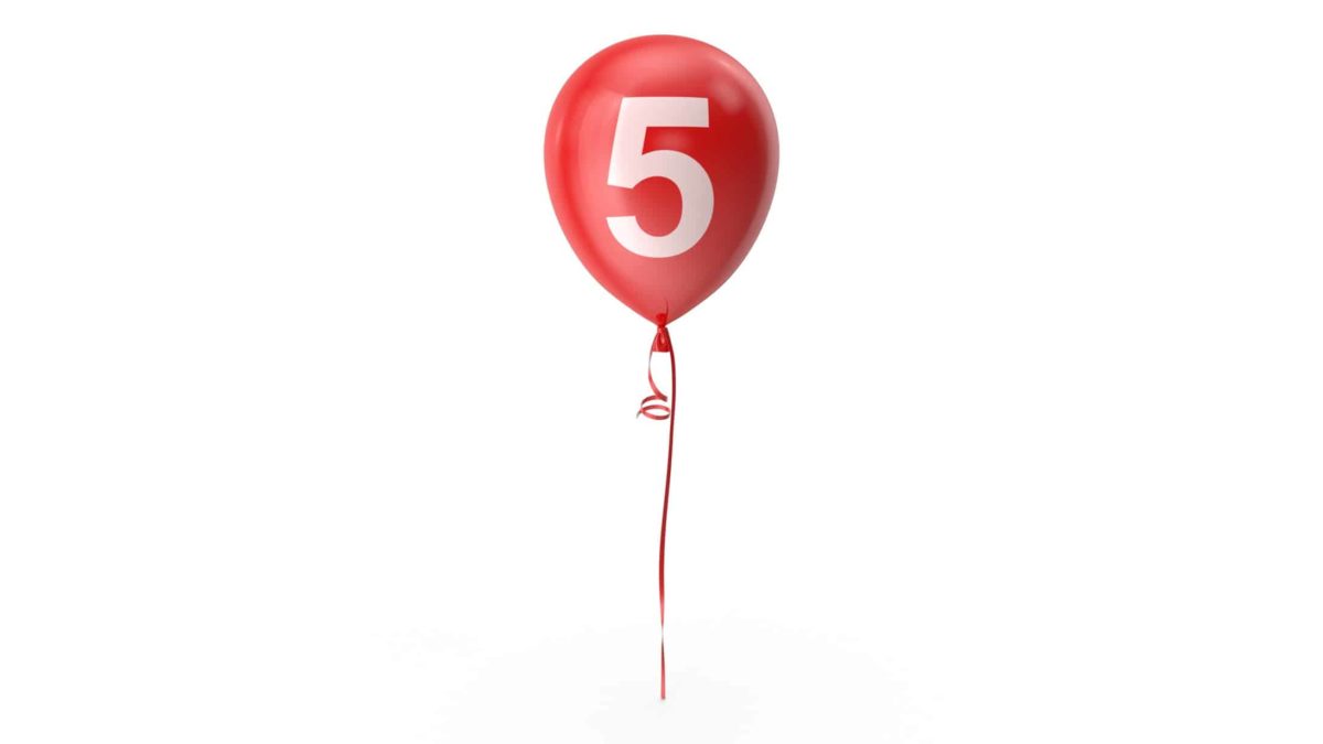 red balloon featuring number 5 floating