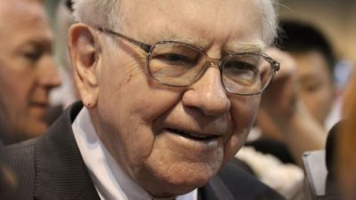 Legendary share market investing expert and owner of Berkshire Hathaway Warren Buffett