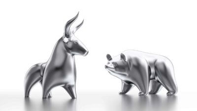 asx silver shares represented by silver bull statue next to silver bear statue
