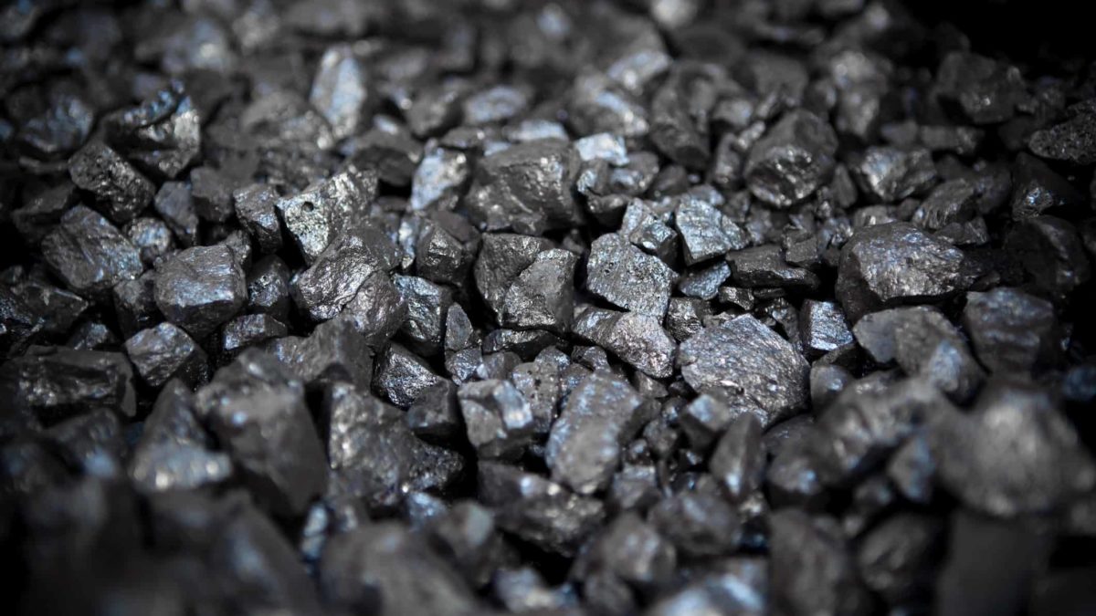 Mineral broken up coal