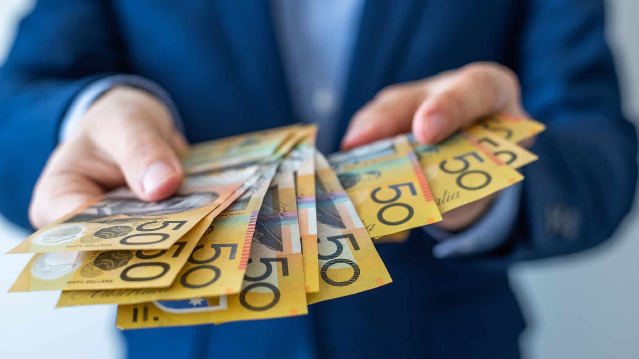 where-i-d-invest-20-000-into-asx-200-shares-now