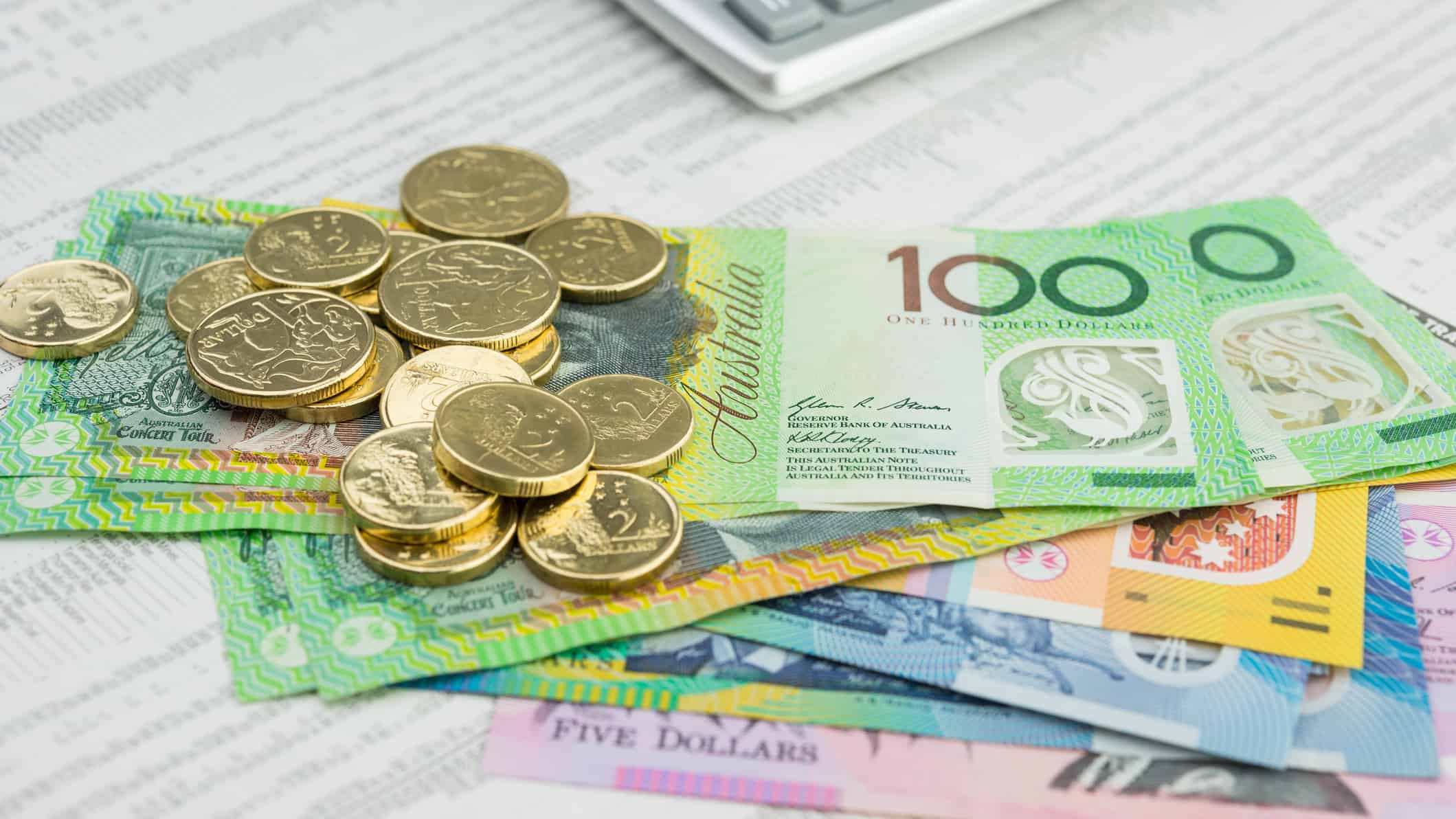 Australian notes and coins symbolising dividends.