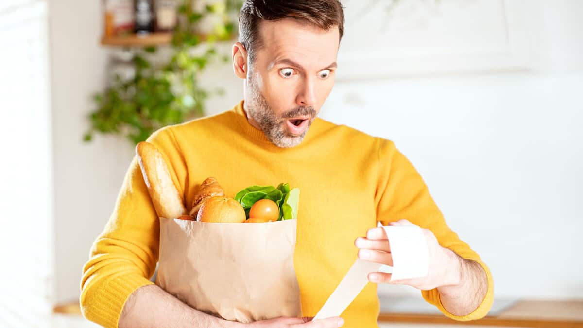 What Australia's shocking inflation print means for ASX 200 investors and interest rates